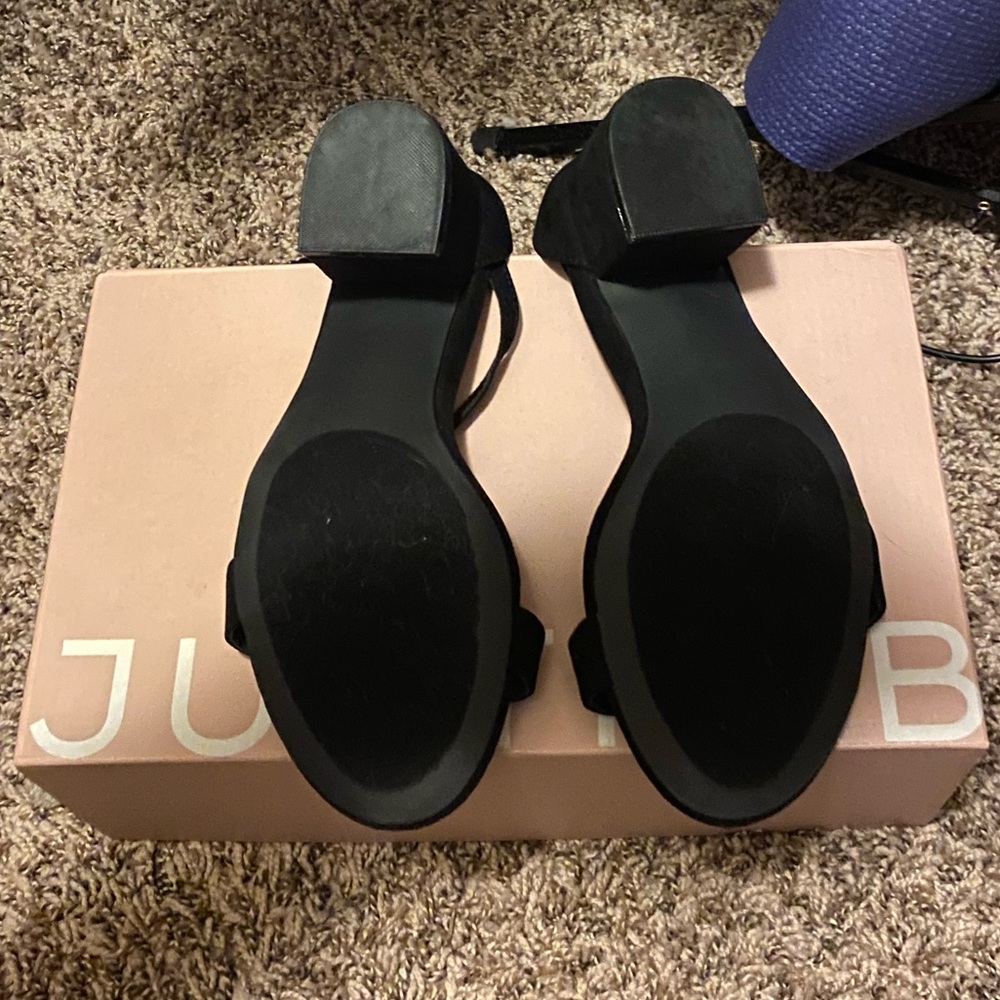NWB Just fab black chunky heels - Picture 4 of 4